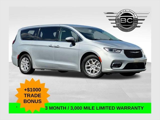 2023 Chrysler Pacifica Touring L for sale near Columbus, OH