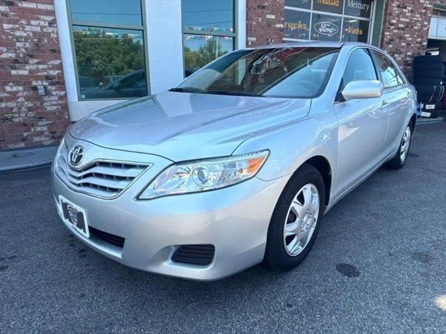 2011 Toyota Camry LE for sale in Elyria, OH