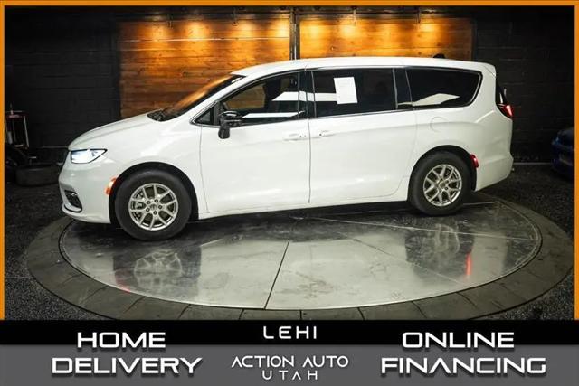 2025 Chrysler Pacifica Select for sale in Lehi, UT