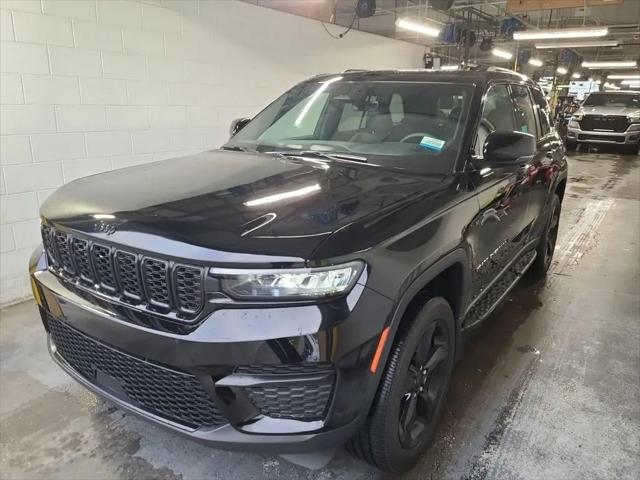 2025 Jeep Grand Cherokee Altitude X 4x4 for sale in Battle Creek, MI