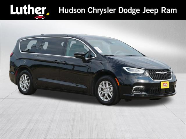 2026 Chrysler Pacifica Select for sale in Hudson, WI