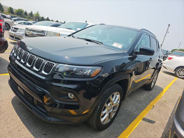 2023 Jeep Compass Latitude Lux FWD 2023 Jeep Compass Latitude Lux FWD