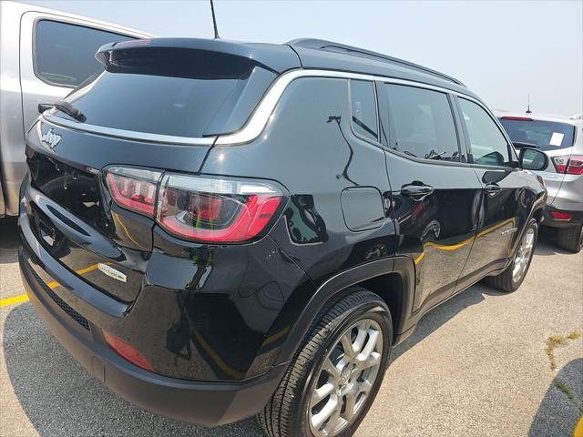 2023 Jeep Compass Latitude Lux FWD 2023 Jeep Compass Latitude Lux FWD