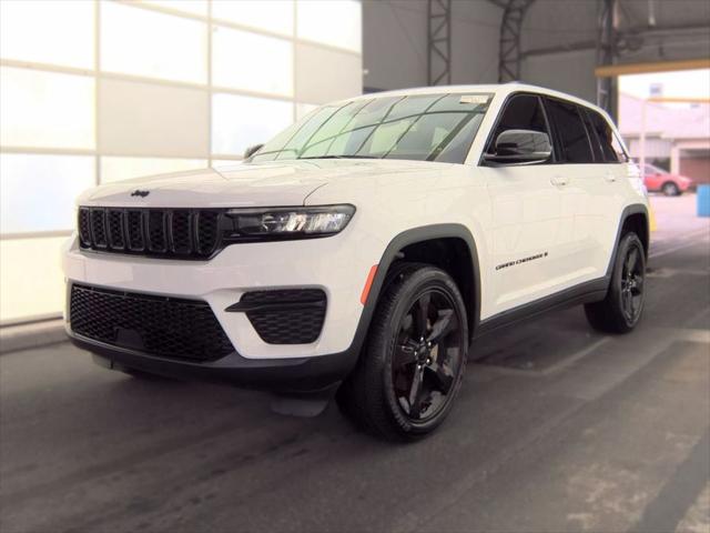 2023 Jeep Grand Cherokee Altitude 4x4 2023 Jeep Grand Cherokee Altitude 4x4