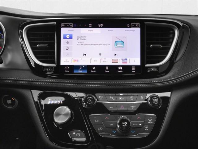 2026 Chrysler Pacifica Select AWD