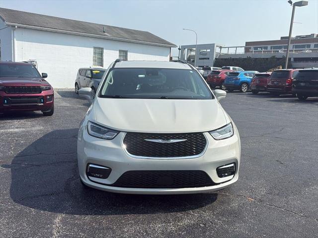 2021 Chrysler Pacifica Touring 2021 Chrysler Pacifica Touring