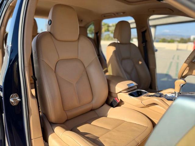 2011 Porsche Cayenne Base