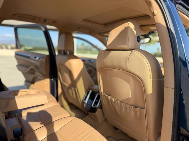 2011 Porsche Cayenne Base