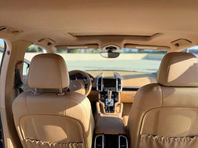 2011 Porsche Cayenne Base
