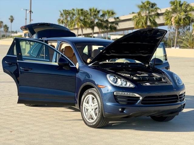 2011 Porsche Cayenne Base