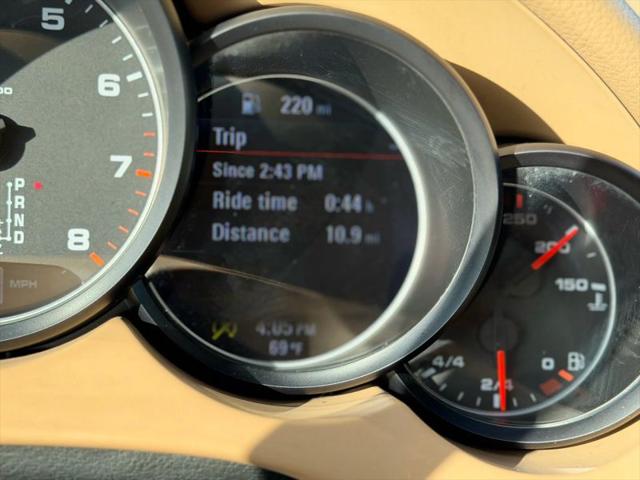 2011 Porsche Cayenne Base