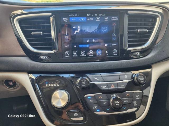 2017 Chrysler Pacifica Touring-L Plus