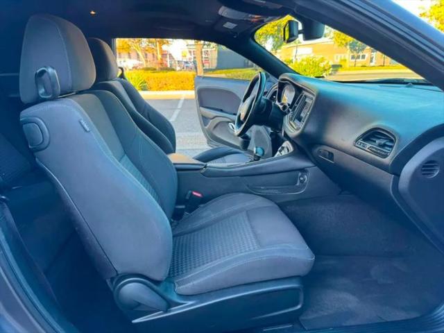 2019 Dodge Challenger SXT
