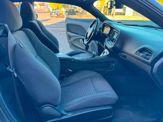 2019 Dodge Challenger SXT