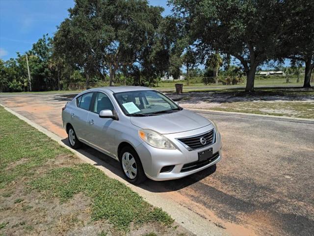 2013 Nissan Versa 1.6 SV for sale in New Smyrna Beach, FL