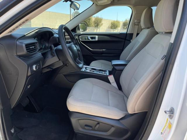 2022 Ford Explorer Base