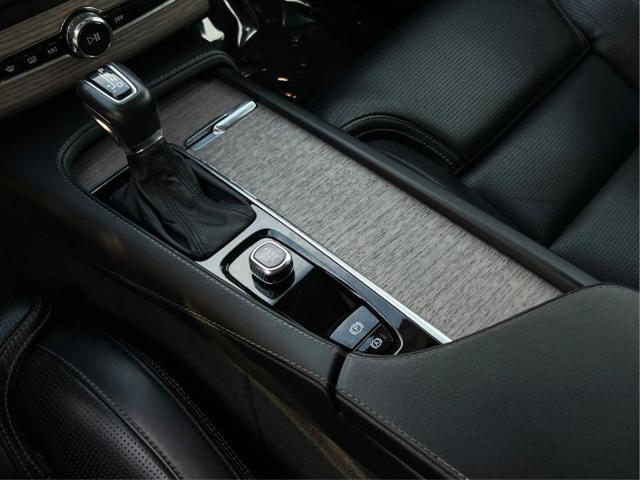 2021 Volvo XC90 T6 Inscription 7 Passenger