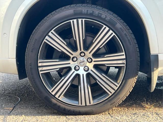2021 Volvo XC90 T6 Inscription 7 Passenger