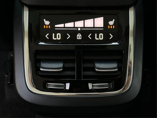 2021 Volvo XC90 T6 Inscription 7 Passenger