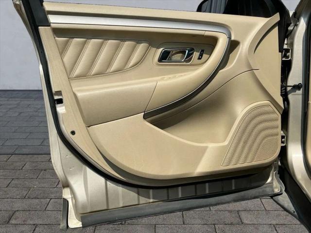 2018 Ford Taurus SEL