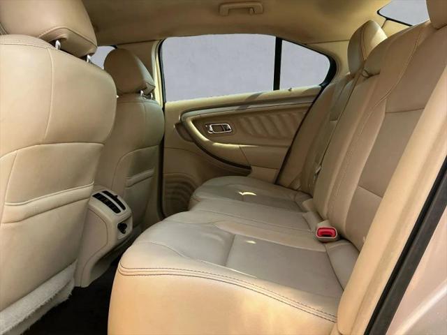 2018 Ford Taurus SEL