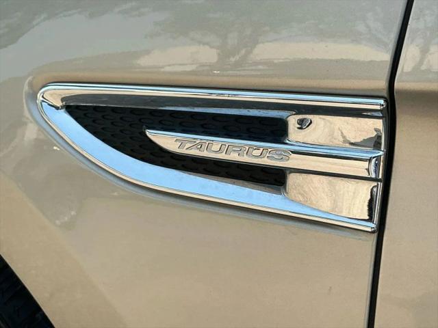 2018 Ford Taurus SEL