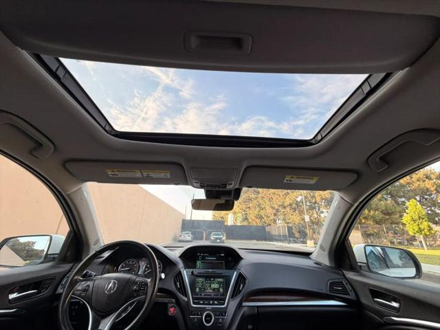 2017 Acura MDX w/Technology Package