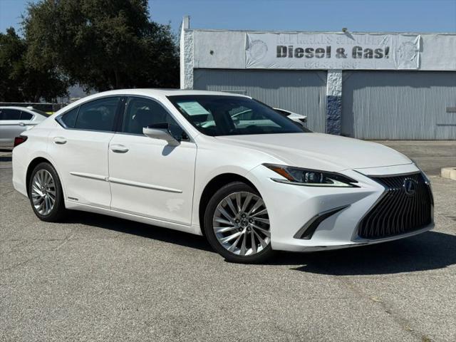 2020 Lexus ES 300h Luxury for sale in Azusa, CA
