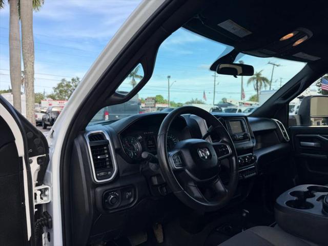 2024 Ram 3500 Tradesman/SLT/Laramie/Limited