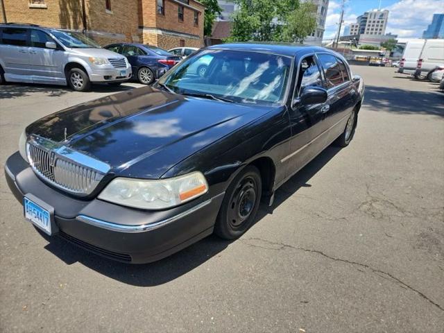 2007 Lincoln Town Car Executive L for sale in Stamford, CT
