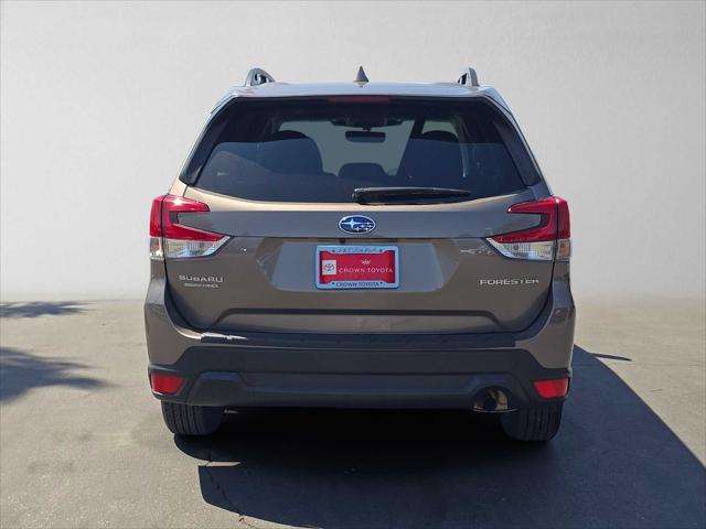 2023 Subaru Forester Premium