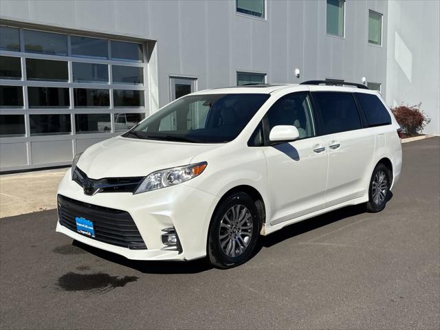 2020 Toyota Sienna XLE Premium for sale in Eugene, OR
