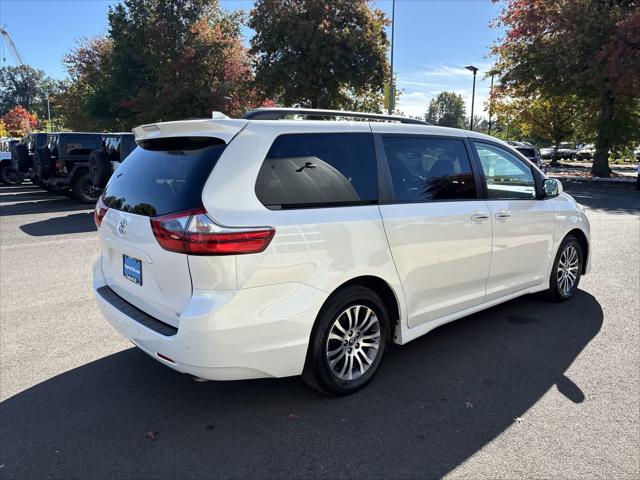 2020 Toyota Sienna XLE Premium