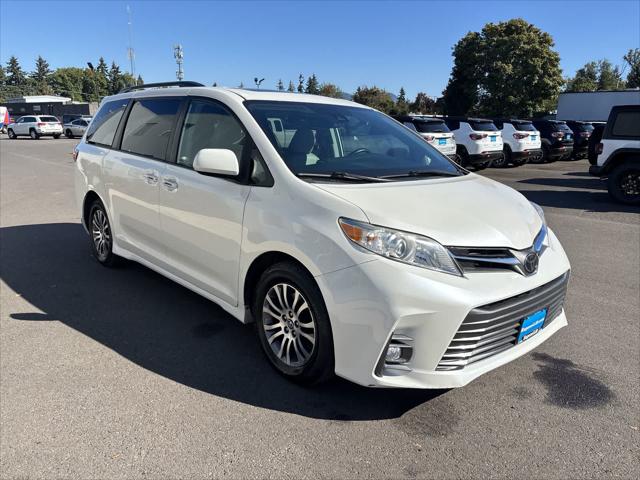 2020 Toyota Sienna XLE Premium