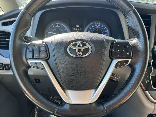 2020 Toyota Sienna XLE Premium