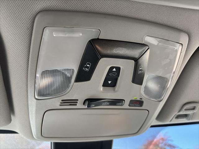 2020 Toyota Sienna XLE Premium