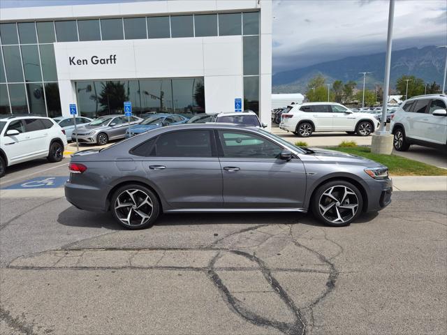 2021 Volkswagen Passat 2.0T R-Line