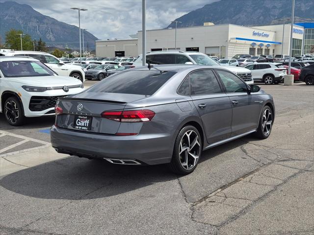 2021 Volkswagen Passat 2.0T R-Line