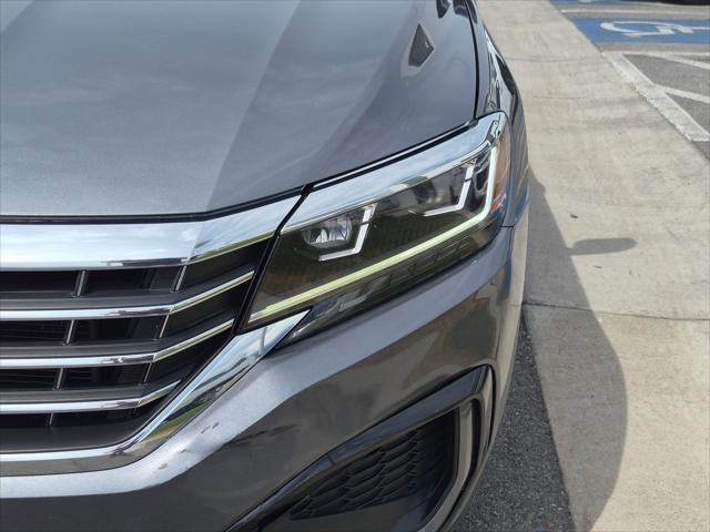 2021 Volkswagen Passat 2.0T R-Line