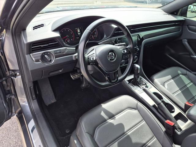 2021 Volkswagen Passat 2.0T R-Line