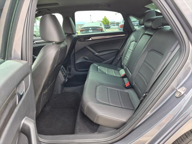 2021 Volkswagen Passat 2.0T R-Line
