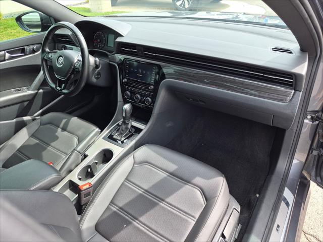 2021 Volkswagen Passat 2.0T R-Line