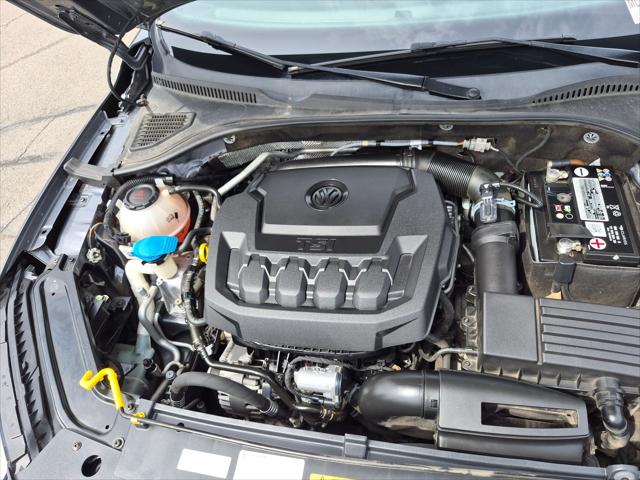 2021 Volkswagen Passat 2.0T R-Line