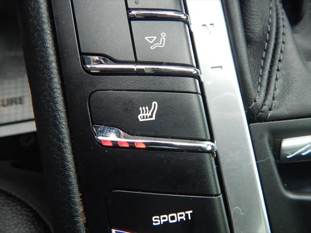 2021 Porsche Macan AWD