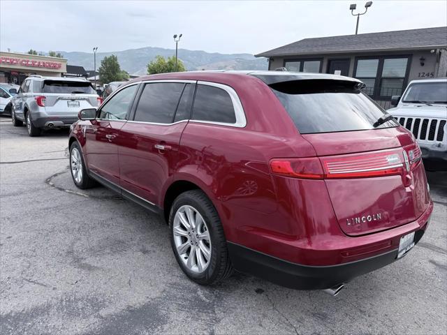 2018 Lincoln MKT Premiere