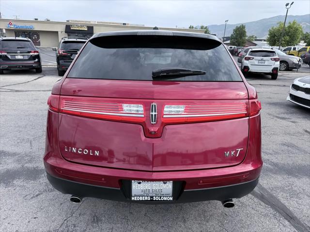 2018 Lincoln MKT Premiere