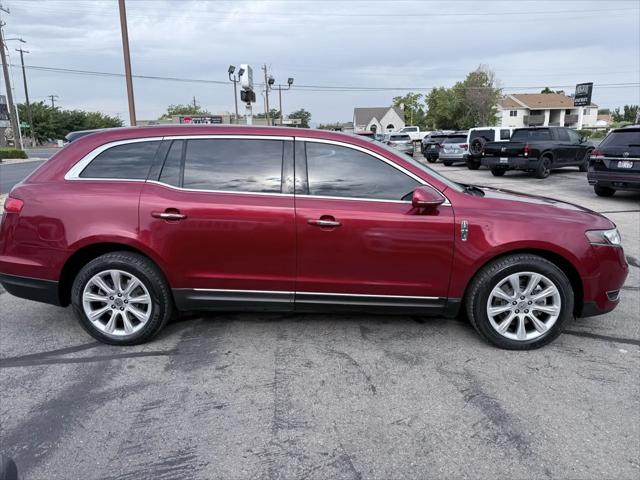 2018 Lincoln MKT Premiere