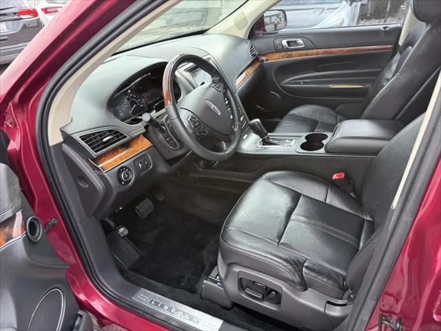 2018 Lincoln MKT Premiere