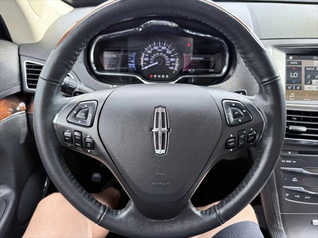 2018 Lincoln MKT Premiere