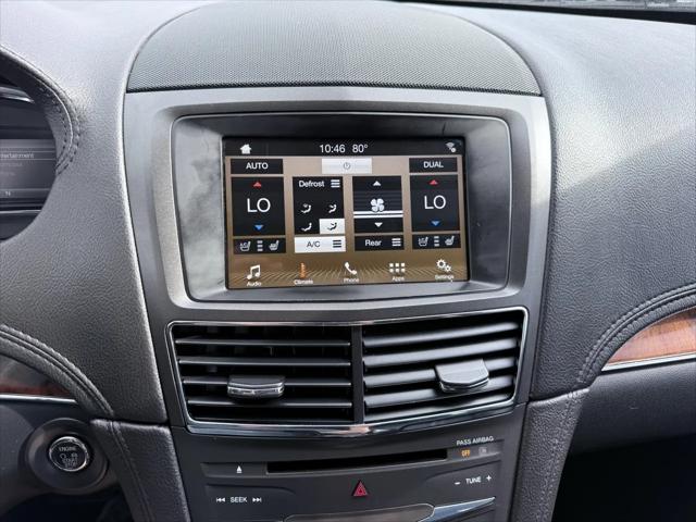 2018 Lincoln MKT Premiere